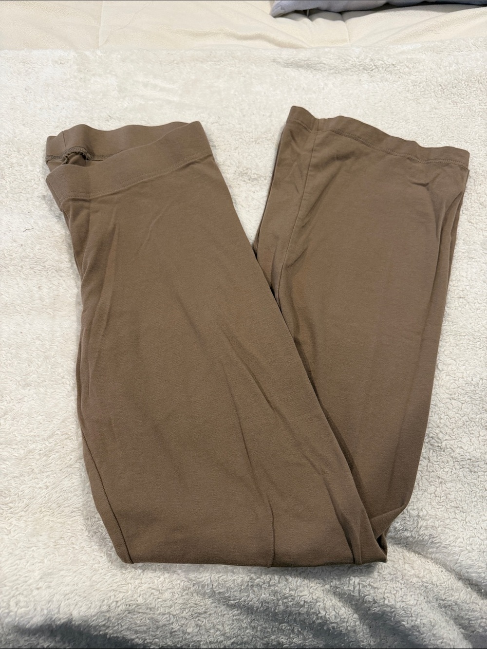 Wide-Leg Legging Pants in Brown